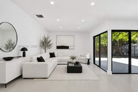 12331 SW 203rd Ter, Miami FL - photo 10 of 44