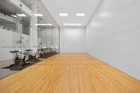 16500 Collins Ave 1751, Sunny Isles Beach FL - photo 21 of 30
