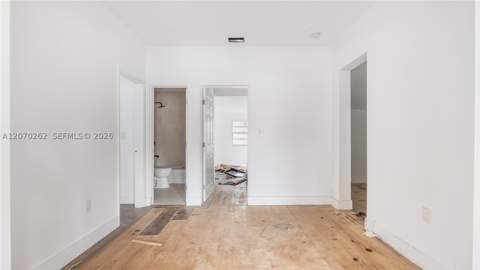2100 SW 25th St, Miami FL - photo 9 of 23