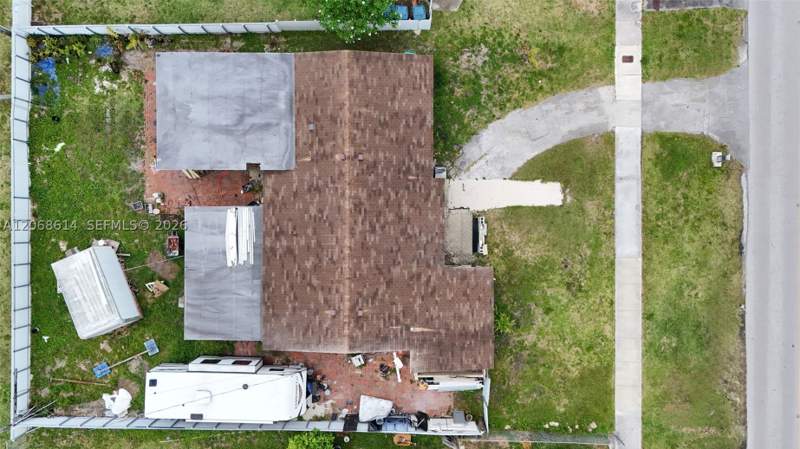 3 bedroom SingleFamilyResidence at 19931 Gulfstream Rd, Pine Tree Manor Sec 3, Cutler Bay — photo 5