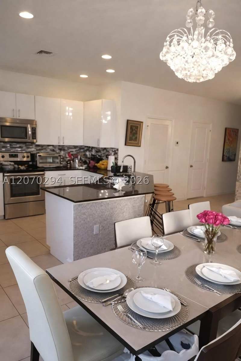 3 bedroom Townhouse at 426 NE 194th Ter, Champion Lakes, Miami — photo 1