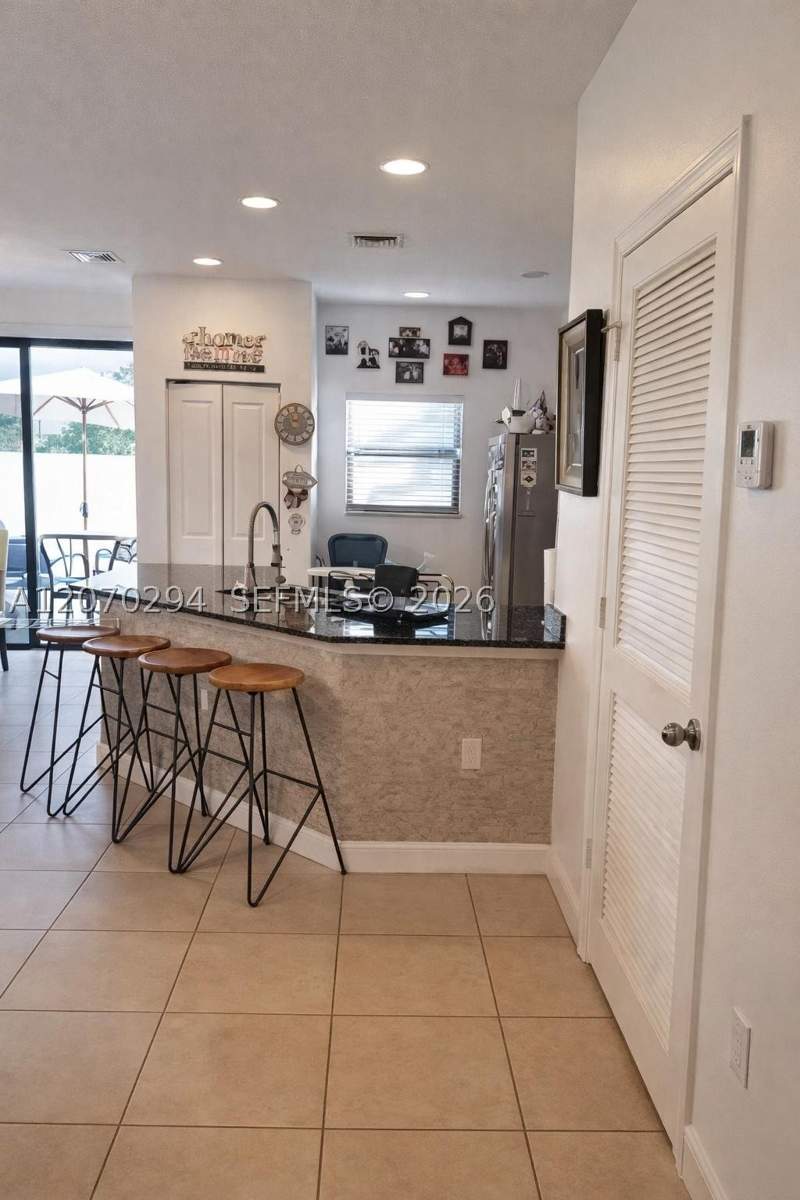 3 bedroom Townhouse at 426 NE 194th Ter, Champion Lakes, Miami — photo 4