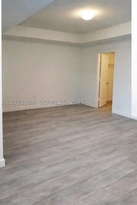 426 NE 194th Ter, Miami FL - photo 9 of 10
