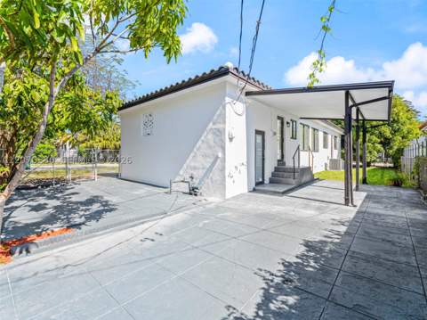 2500 SW 23rd Ter, Miami FL - photo 23 of 38