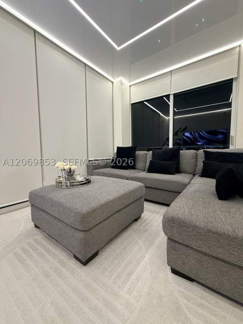 19501 W Country Club Dr 1004, Aventura FL - photo 8 of 62