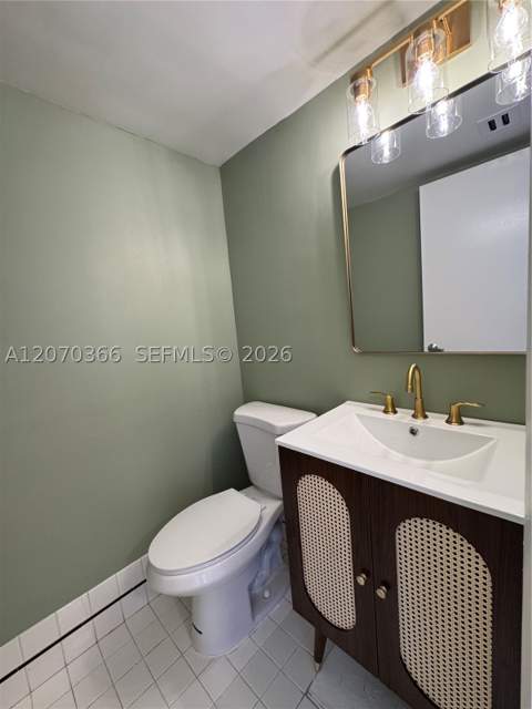 1460 Ocean Dr 208, Miami Beach FL - photo 14 of 36