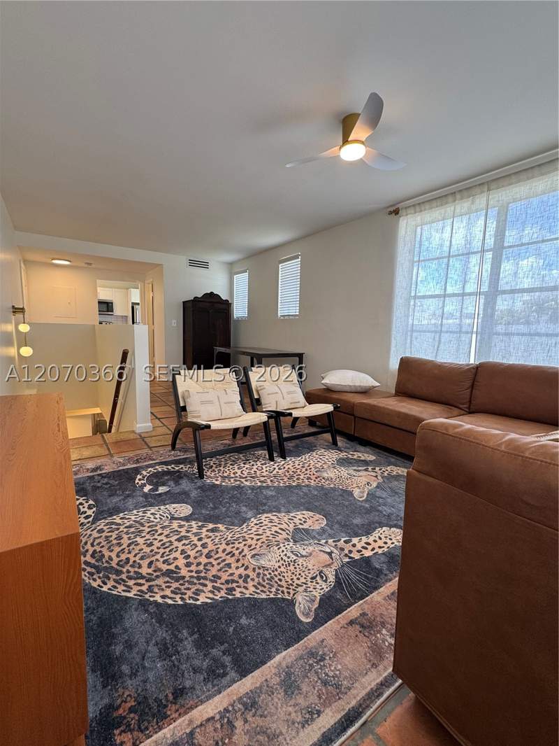 2 bedroom Condominium at 1460 Ocean Dr 208, The Drake Condo, Miami Beach — photo 4