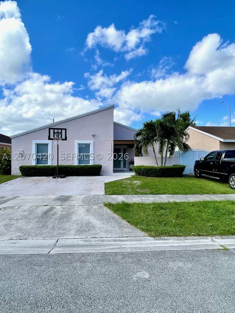 3 bedroom SingleFamilyResidence at 19342 SW 119th Ct, Lime Grove Gardens, Miami — photo 1