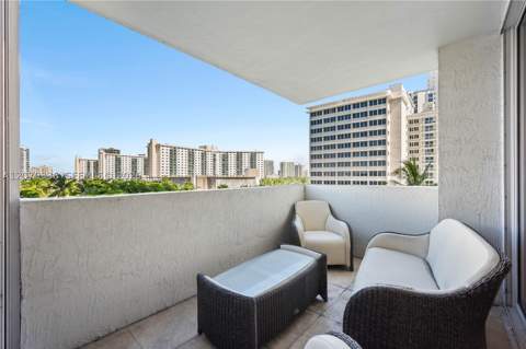 19111 Collins Ave 403, Sunny Isles Beach FL - photo 22 of 44