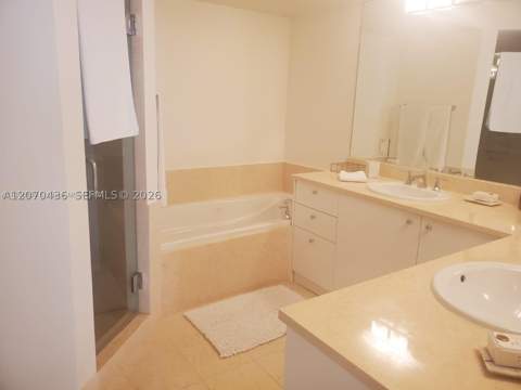 19900 E Country Club Dr 607, Aventura FL - photo 12 of 20