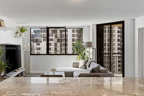 540 Brickell Key Dr 1519, Miami FL - photo 10 of 46