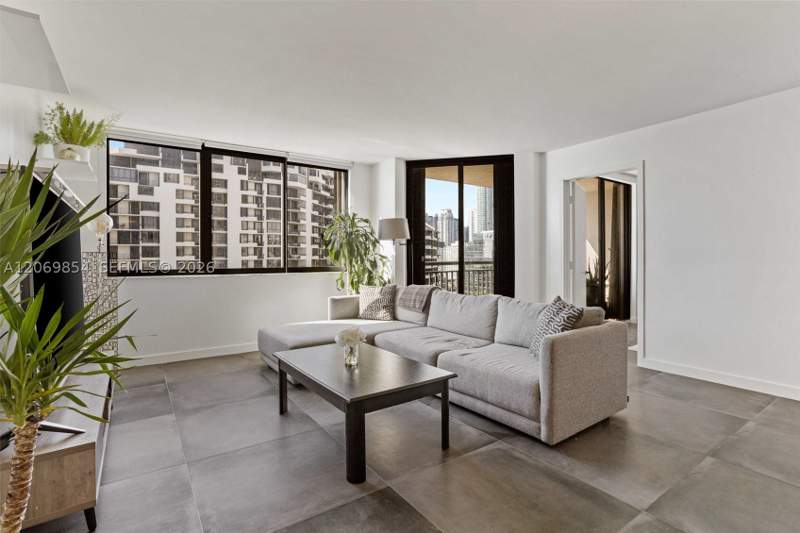 2 bedroom Condominium at 540 Brickell Key Dr 1519, Brickell Key II Condo, Miami — photo 4