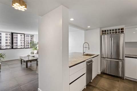 540 Brickell Key Dr 1519, Miami FL - photo 6 of 46