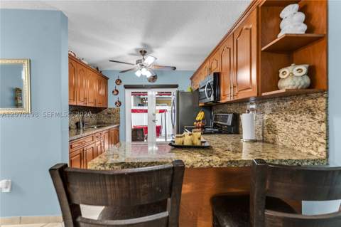 2765 W 61st Pl 103, Hialeah FL - photo 12 of 52