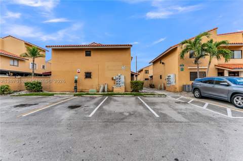 2765 W 61st Pl 103, Hialeah FL - photo 7 of 52