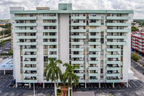 1825 W 44th Pl 509, Hialeah FL - photo 6 of 43