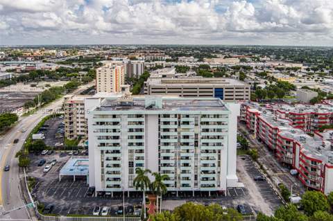 1825 W 44th Pl 509, Hialeah FL - photo 7 of 43