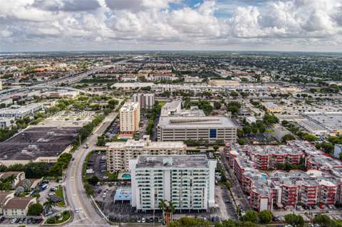 1825 W 44th Pl 509, Hialeah FL - photo 8 of 43