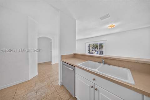 1495 NE 33rd Ave 101, Homestead FL - photo 12 of 54