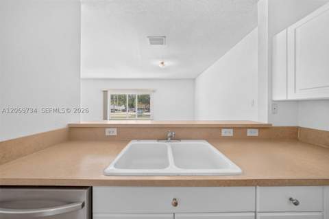 1495 NE 33rd Ave 101, Homestead FL - photo 13 of 54