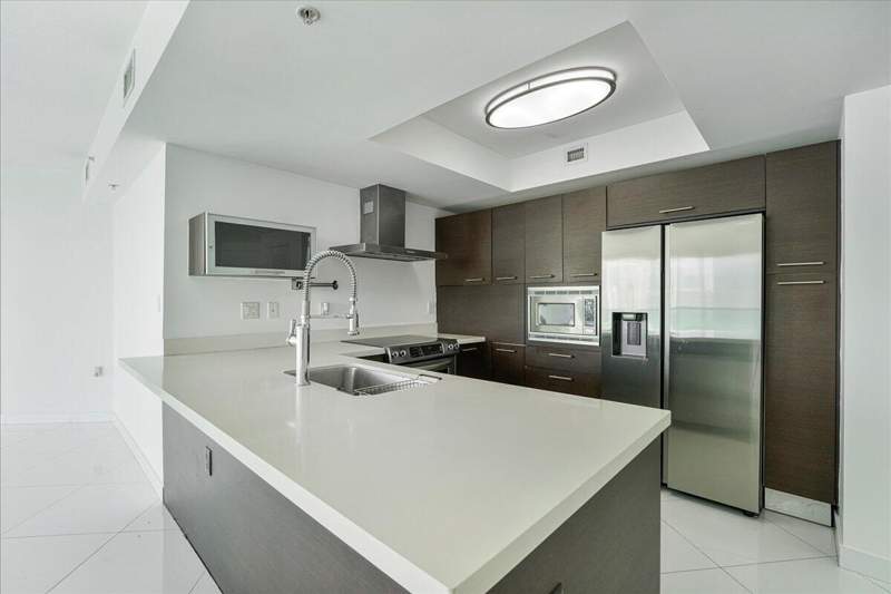 3 bedroom Condominium at 200 Sunny Isles Boulevard 2-1701, St Tropez On The Bay II Co, Sunny Isles Beach — photo 3