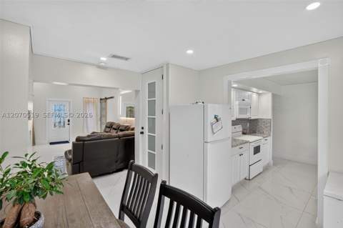 11818 SW 273rd Ln, Homestead FL - photo 13 of 36