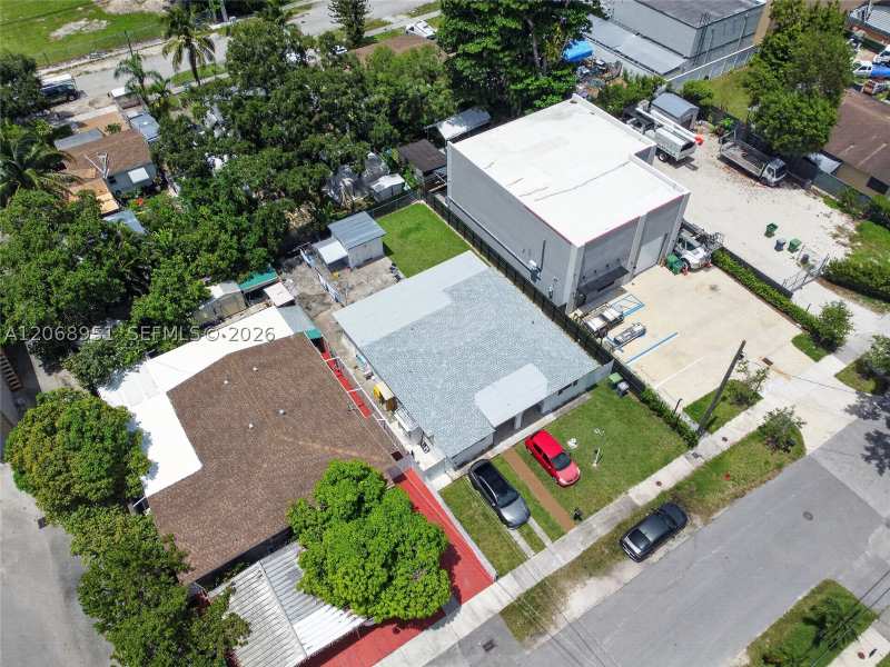 4 bedroom SingleFamilyResidence at 7151 SW 42nd St, Bird Road Estates, Miami — photo 1
