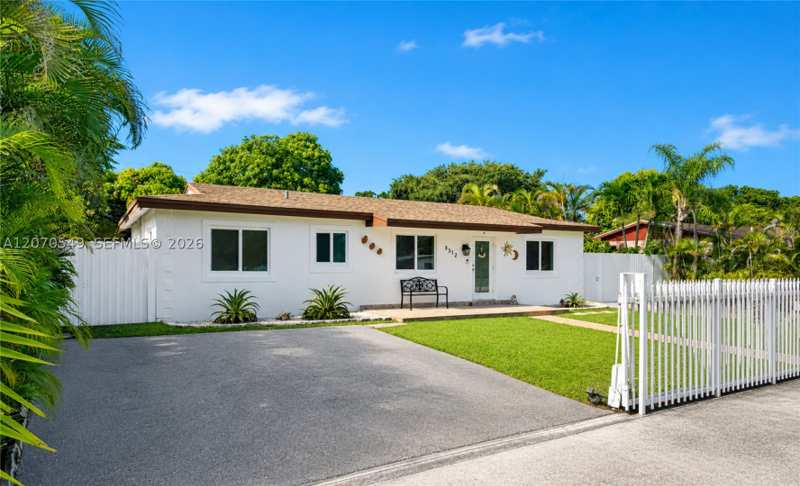 5 bedroom SingleFamilyResidence at 3312 NW 182nd St, Bankers Sub #1, Miami Gardens — photo 1
