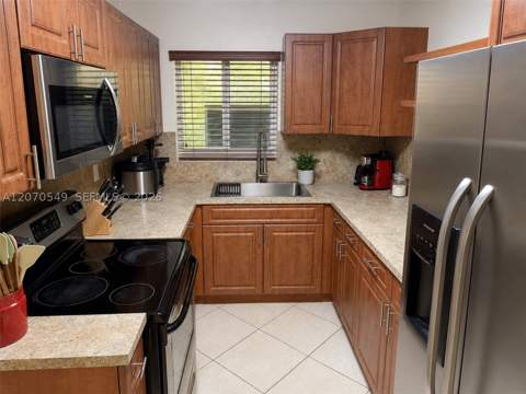 3312 NW 182nd St, Miami Gardens FL - photo 7 of 22