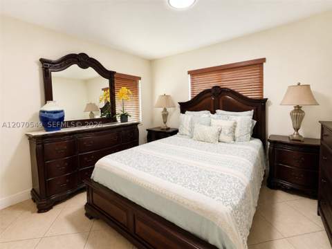 3312 NW 182nd St, Miami Gardens FL - photo 9 of 22