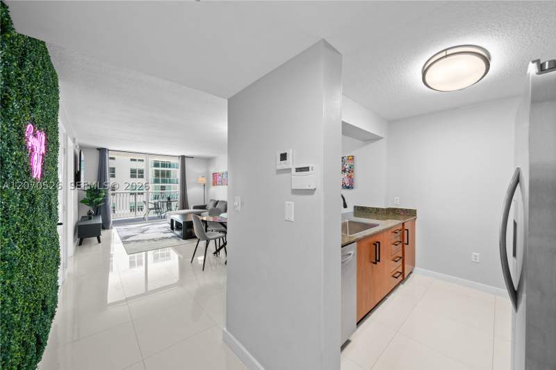 1 bedroom Condominium at 1200 Brickell Bay Dr 2205, The Club At Brickell Bay, Miami — photo 5