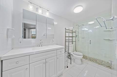 16470 NE 27th Place 35, North Miami Beach FL - photo 17 of 25