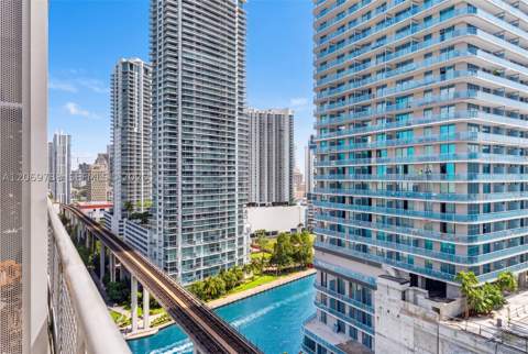 690 SW 1st Ct 2122, Miami FL - photo 14 of 29