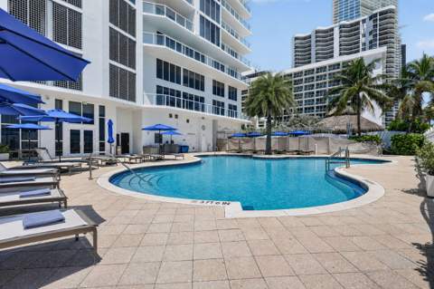 16699 Collins Avenue 3509, Sunny Isles Beach FL - photo 18 of 19