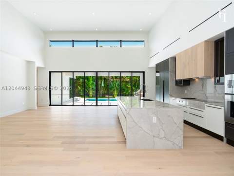 1111 Alberca St, Coral Gables FL - photo 6 of 57