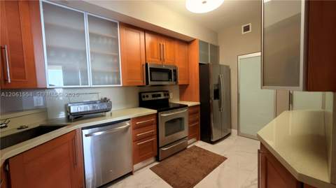 888 Brickell Key Dr 508, Miami FL - photo 13 of 52