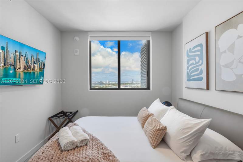 2 bedroom Condominium at 121 NE 5th St 3312, 501 First Residences, Miami — photo 2