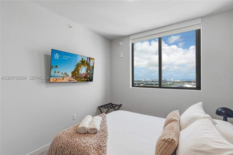 2 bedroom Condominium at 121 NE 5th St 3312, 501 First Residences, Miami — photo 3
