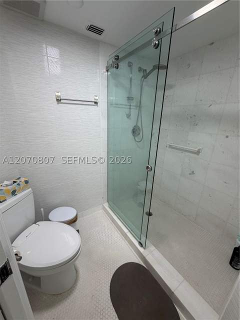 3500 Mystic Pointe Dr 405, Aventura FL - photo 9 of 16