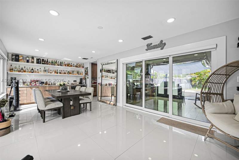 3 bedroom SingleFamilyResidence at 9359 Dominican Dr, Pine Tree Manor Sec 1, Cutler Bay — photo 4