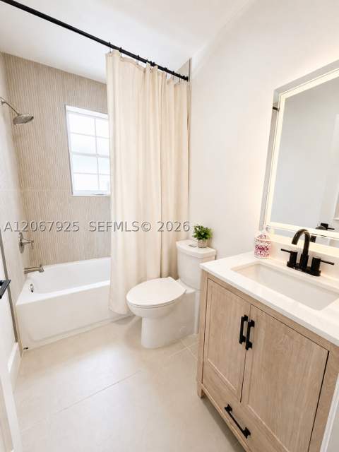 16382 SW 139th Ave, Miami FL - photo 7 of 11