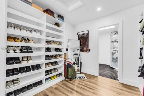 522 NE 195th St, Miami FL - photo 17 of 31