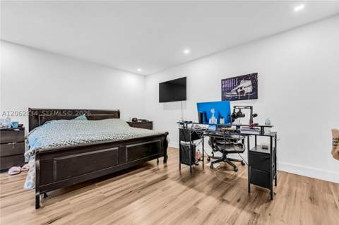 522 NE 195th St, Miami FL - photo 20 of 31