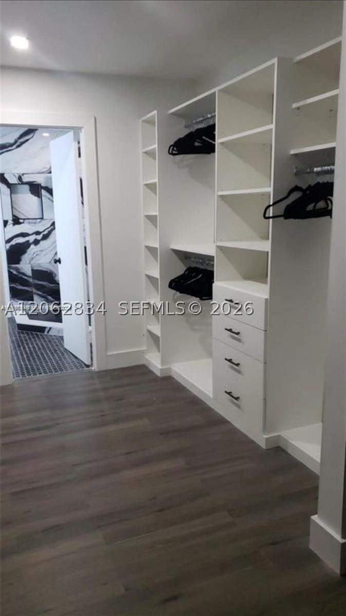 3 bedroom Townhouse at 522 NE 195th St, Villas On The Green, Miami — photo 3