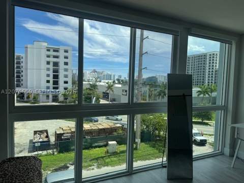 19380 NE 26 Ave 304, Miami FL - photo 13 of 15