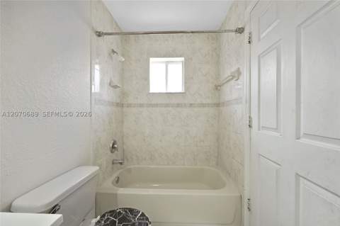 1714 NW 204th St, Miami Gardens FL - photo 13 of 30