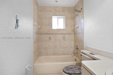 1714 NW 204th St, Miami Gardens FL - photo 16 of 30