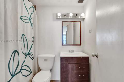 2451 Brickell Ave 8E, Miami FL - photo 16 of 40