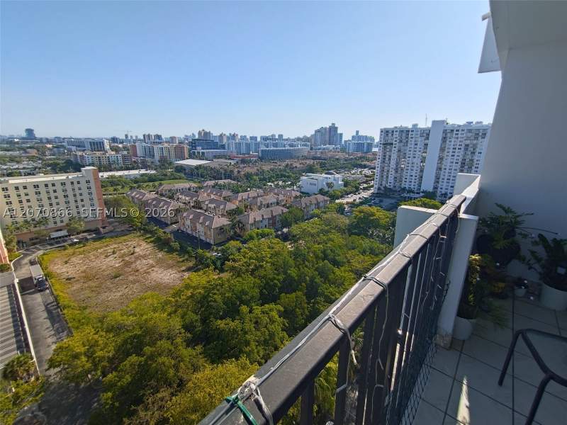 1 bedroom Condominium at 2780 NE 183rd St 1903, Commodore Plaza Condo, Aventura — photo 5