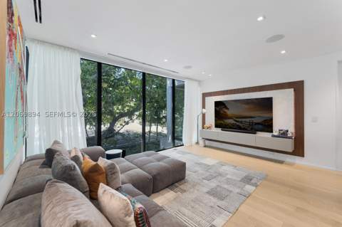 6015 N Bay Rd, Miami Beach FL - photo 17 of 40